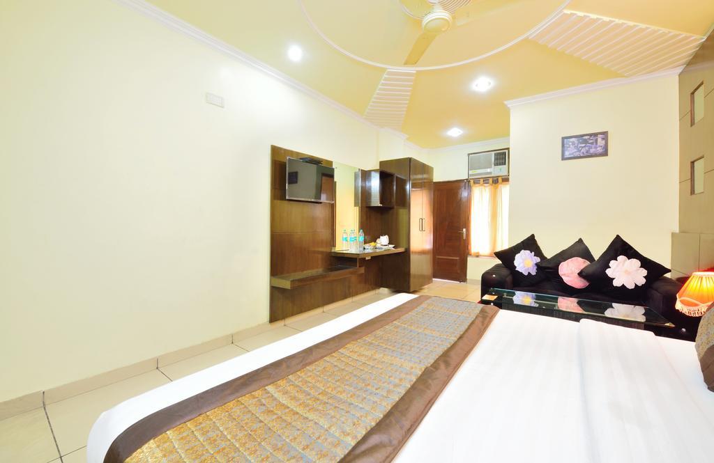 Centra Inn Neu-Delhi Exterior foto